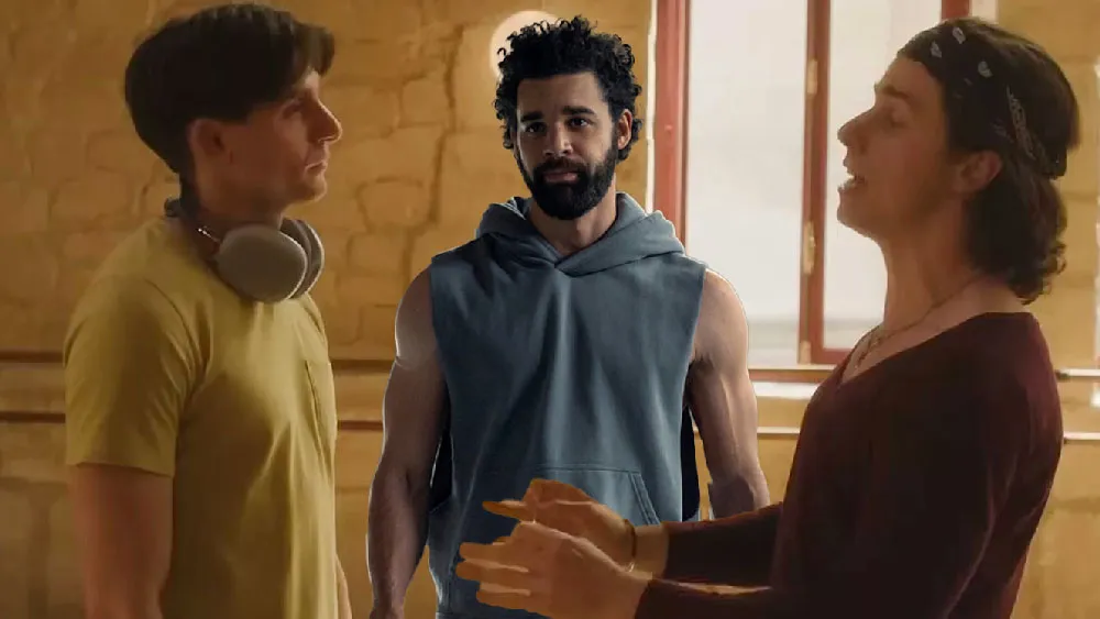 There's Plenty of Eye Candy on Prime Video's Binge-Worthy 'Etoile'