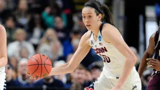Poll Era G-O-A-T? Current USA Basketball Players Say It's Breanna Stewart, Others Might Disagree